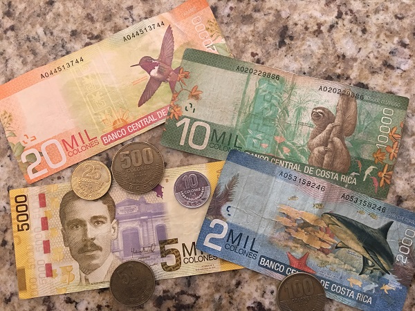 The beautiful and multicolored money of Costa Rica.