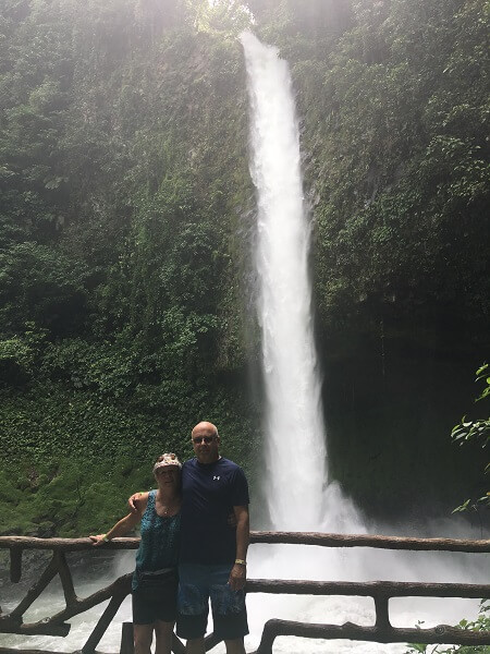 View of La Fortuna falls from the lower platform