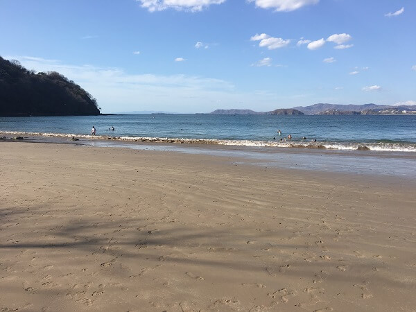 Protected by a point and offshore reef, Puerto Viejo beach usually has very small waves.