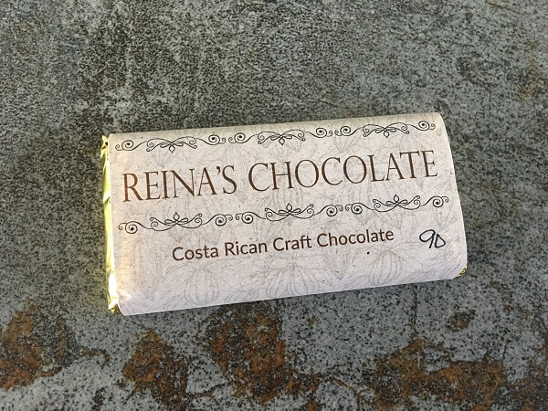 Front label of Reina's chocolate bar.